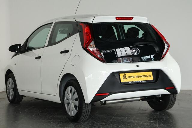 Toyota AYGO 1.0 VVT-i x-fun / Airco / 5 Deurs / Bluetooth / Allseason