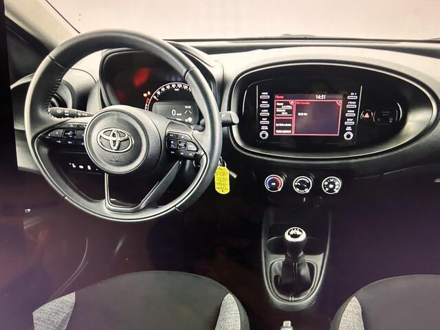 Toyota AYGO X 1.0 VVT-i MT