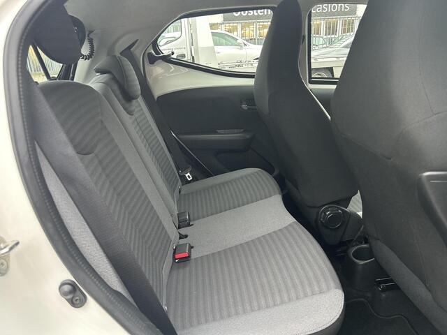 Toyota AYGO 1.0 VVT-i x-play limited