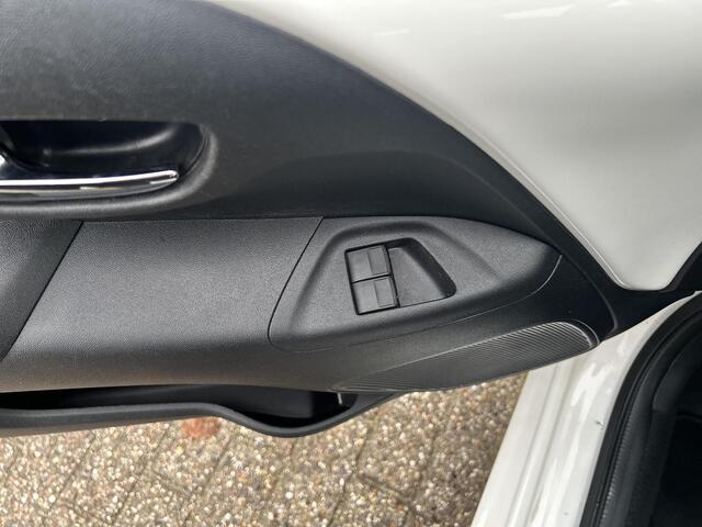 Toyota AYGO 1.0 VVT-i x-play limited