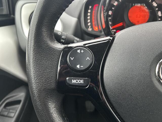 Toyota AYGO 1.0 VVT-i x-play limited