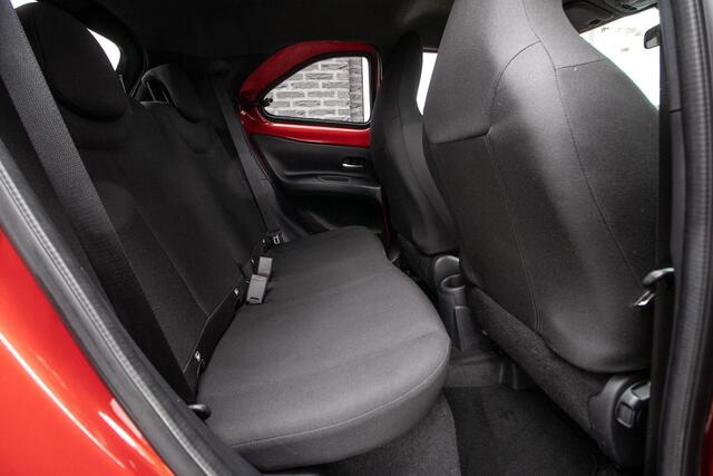 Toyota AYGO X 1.0 VVT-i S-CVT first | adapt cruise |Two Tone | Apple cp/Android auto