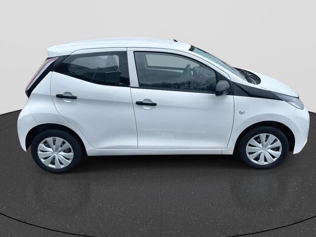 Toyota AYGO 1.0 VVT-i x-fun