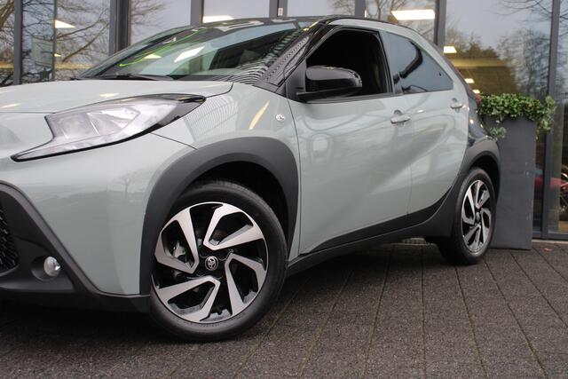 Toyota AYGO X 1.0 VVT-i S-CVT Pulse Two-tone Automaat