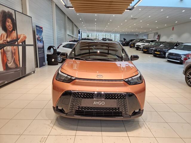 Toyota AYGO X Hybrid 115 pulse + Easy Pack | Nu uit voorraad leverbaar | Gemiddeld verbruik van 1:26,3 |