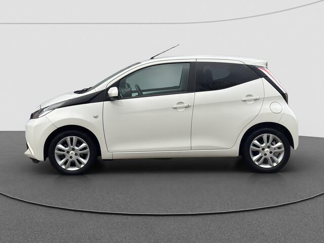 Toyota AYGO 1.0 VVT-i X-Joy | LMV | Climate | NL auto