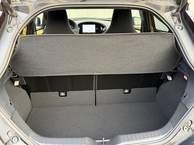 Toyota AYGO X 1.0 VVT-i MT Premium NL Auto 1e Eigenaar Dealer Onderhouden JBL PDC Keyless