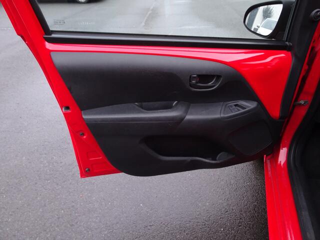 Toyota AYGO 1.0 VVT-i x-fun Airco, elektrische ramen, centrale vergrendeling, enz.