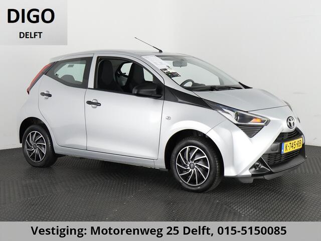 Toyota AYGO 1.0 VVT-i X SILVERLINE FUN CARPLAY NAVI AIRCO.5 DRS .GARANTIE TOT 2031 !