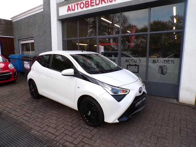 Toyota AYGO 1.0 VVT-i x-joy AUTOMAAT,1 EIGENAAR,ZEER MOOI !!!