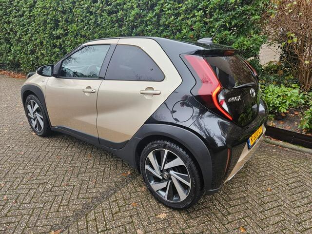 Toyota AYGO X 1.0 VVT-i MT Envy Navi/Clima/NLAuto