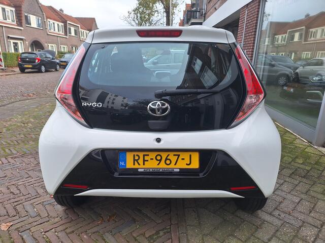 Toyota AYGO 1.0 VVT-i X-Play 5Drs /Camera/Navi/Led/Airco/Garantie