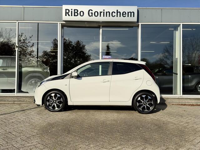 Toyota AYGO 1.0 VVT-i x cite * Achteruitrijcamera * Bluethooth * Apple carplay *