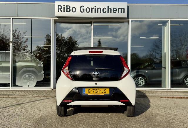 Toyota AYGO 1.0 VVT-i x cite * Achteruitrijcamera * Bluethooth * Apple carplay *