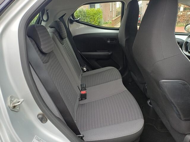 Toyota AYGO 1.0 VVT-i x-play