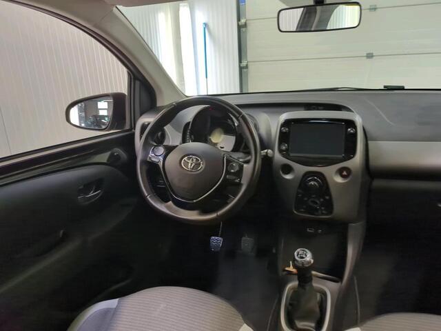 Toyota AYGO 1.0 VVT-i X-Play 5-DRS Airco DAB+ Carplay Navi X-Play Pack Achteruitrij Camera