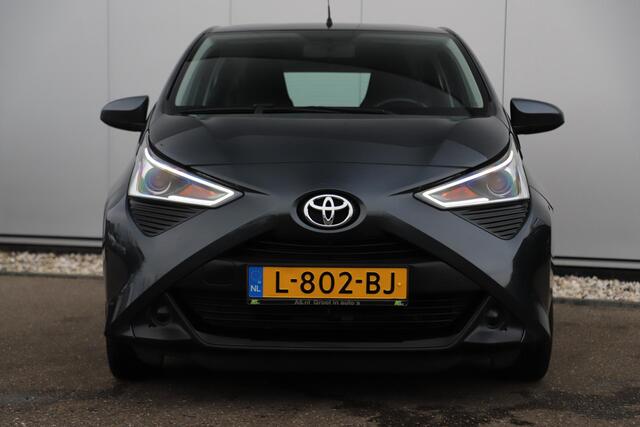 Toyota AYGO 1.0 VVT-i x-play Automaat Carplay Android/Navigatie Achteruitrijcamera Airco LED
