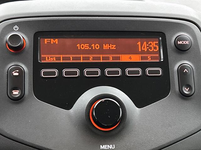 Toyota AYGO 1.0 VVT-i x-fun | NL auto | Dealeronderhouden |