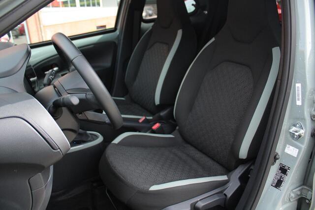 Toyota AYGO X 1.0 VVT-i S-CVT Pulse Automaat Adaptieve Cruise Control, Carplay/Android Auto, Achteruitrijcamera