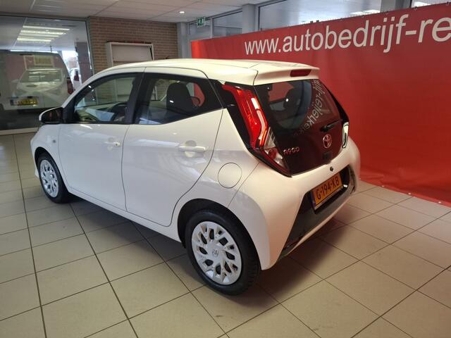 Toyota AYGO 1.0 VVT-i x-play, AUTOMAAT