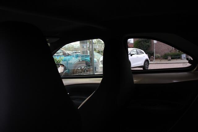 Toyota AYGO X 1.0 VVT-i S-CVT Pulse Two-tone Automaat