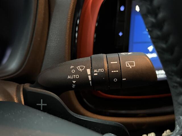 Toyota AYGO X 1.0 VVT-i S-CVT Envy