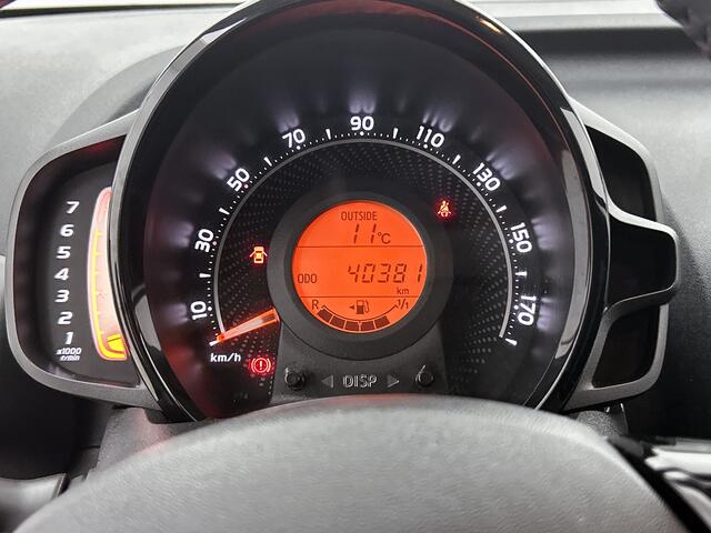 Toyota AYGO 1.0 VVT-i x-play | NL auto | Dealeronderhouden |