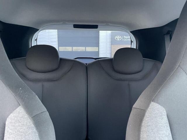 Toyota AYGO X 1.0 VVT-i S-CVT first Special