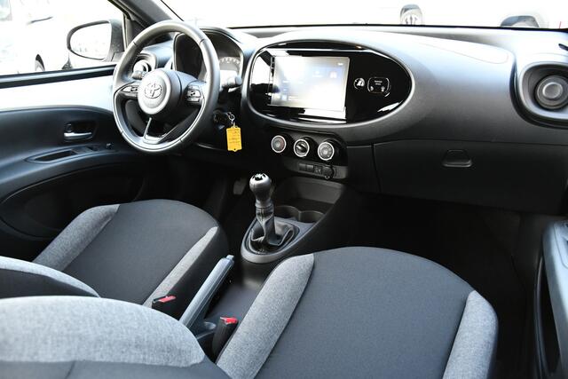 Toyota AYGO X 1.0 VVT-i MT Play 72pk | Nieuw | Airco | Cruise Control adaptief | Apple Carplay/Android Auto |