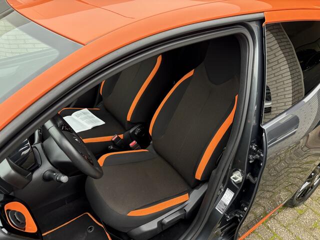 Toyota AYGO 1.0 VVT-i JBL Apple Carplay / Clima airco