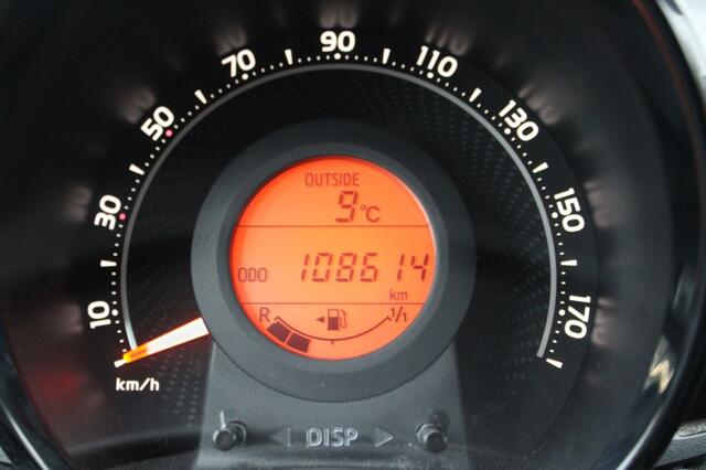 Toyota AYGO 1.0 VVT-i x-play + Navigatie