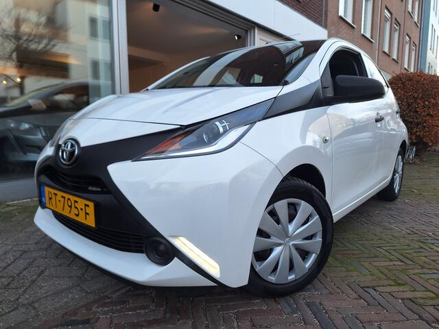 Toyota AYGO 1.0 VVT-i X-Fun 5Drs /Airco/Bluetooth/Led/Garantie