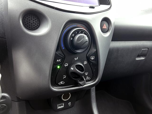Toyota AYGO 1.0 VVT-i x-play