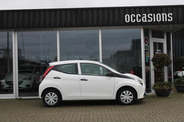 Toyota AYGO 1.0 VVT-i x-fun