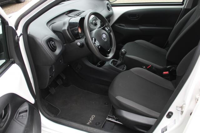 Toyota AYGO 1.0 VVT-i x-fun