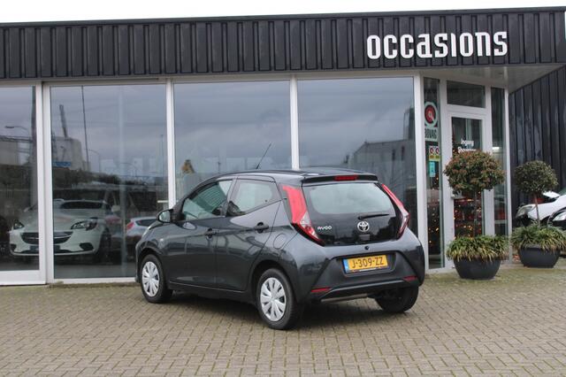 Toyota AYGO 1.0 VVT-i x-fun