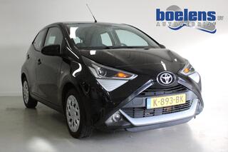toyota-aygo-1.0-vvt-i-x-play--limi