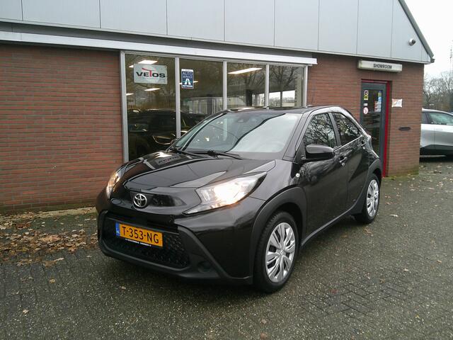 Toyota AYGO X 1.0 VVT-i MT Play