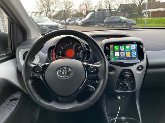 Toyota AYGO 1.0 VVT-I X-PLAY, Carplay, Camera, Isofix, Dealer onderhouden