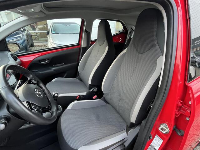 Toyota AYGO 1.0 VVT-i x-play cabrio