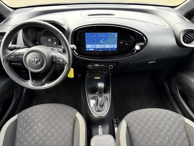 Toyota AYGO X 1.0 VVT-i S-CVT Envy **NAVIGATIE/ TREKHAAK/ STOELVERWARMING/ PARKEERSENSOREN**