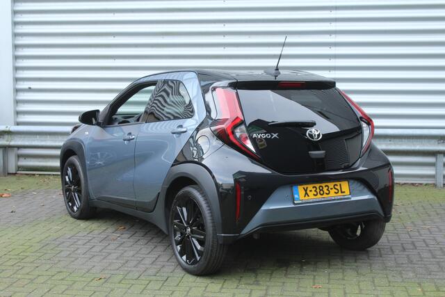 Toyota AYGO X 1.0 VVT-i 73pk Premium AUTOMAAT NL-Auto NAP Clima Cruise Navi Camera Carplay 18"LMV Keyless JBL Stoelverwarming