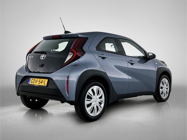 Toyota AYGO X 1.0 VVT-i MT Play | Apple Carplay/Android Auto | Parkeercamera Achter | Airco |
