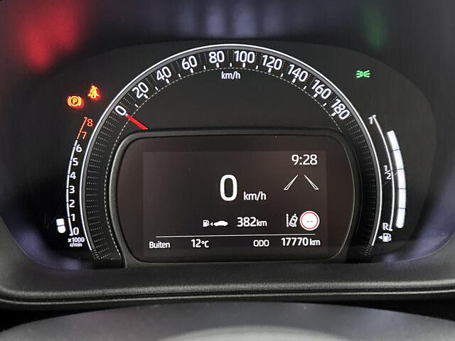 Toyota AYGO X 1.0 VVT-i MT Play | Apple Carplay/Android Auto | Parkeercamera Achter | Airco |