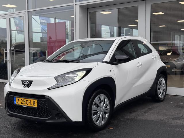 Toyota AYGO X 1.0 VVT-i MT Play