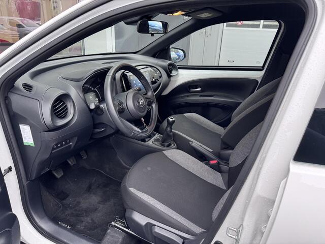 Toyota AYGO X 1.0 VVT-i MT Play