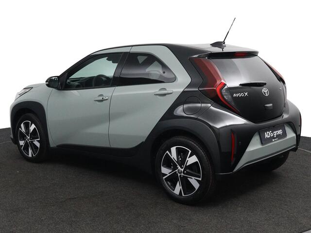 Toyota AYGO X Hybrid 115 pulse | Parkeersensoren Rondom | Keyless Entry | Automatische Airco | 17 Inch Lichtmetalen Velgen |