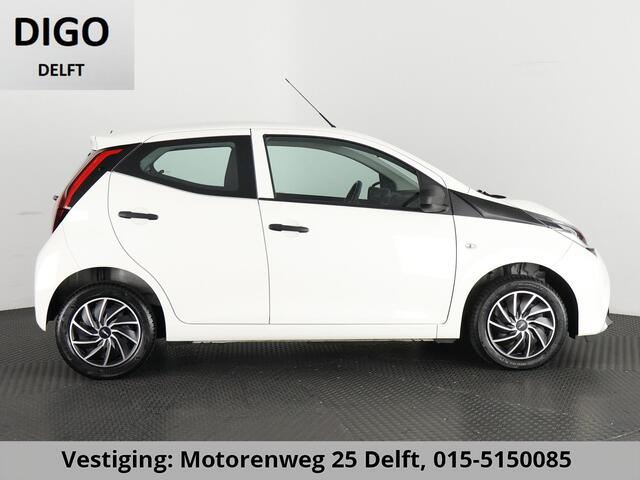 Toyota AYGO 1.0 VVT-i X CARPLAY NAVI 1e EIG.GARANTIE 10-2031 VOLLEDIG OH. AUDIO. SPEED LIMITER.