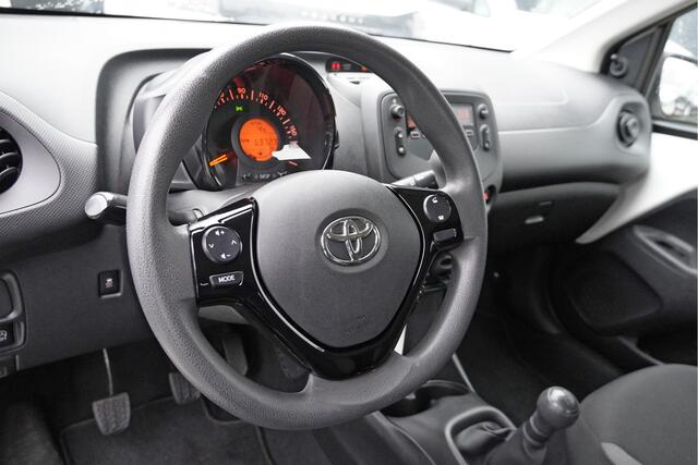 Toyota AYGO 1.0 VVT-i 5drs X-Fun BJ2019 Led | Audio | Airco | Stuurbekrachtiging | Getint glas