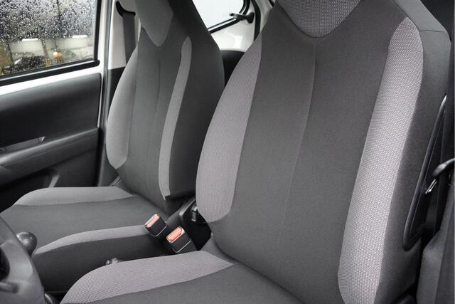 Toyota AYGO 1.0 VVT-i 5drs X-Fun BJ2019 Led | Audio | Airco | Stuurbekrachtiging | Getint glas